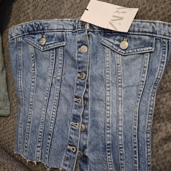Zara Tops - Zara Corset - Excellent Condition.  Didnt fit Me. 😞